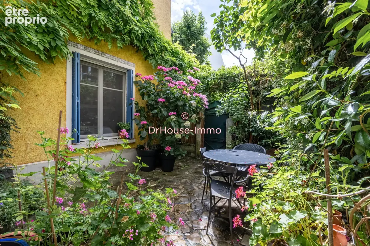 Maison à PARIS-19E
