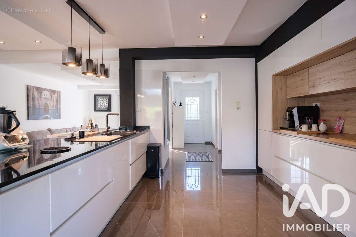 Maison 148 m² à Morfontaine  - photo 2