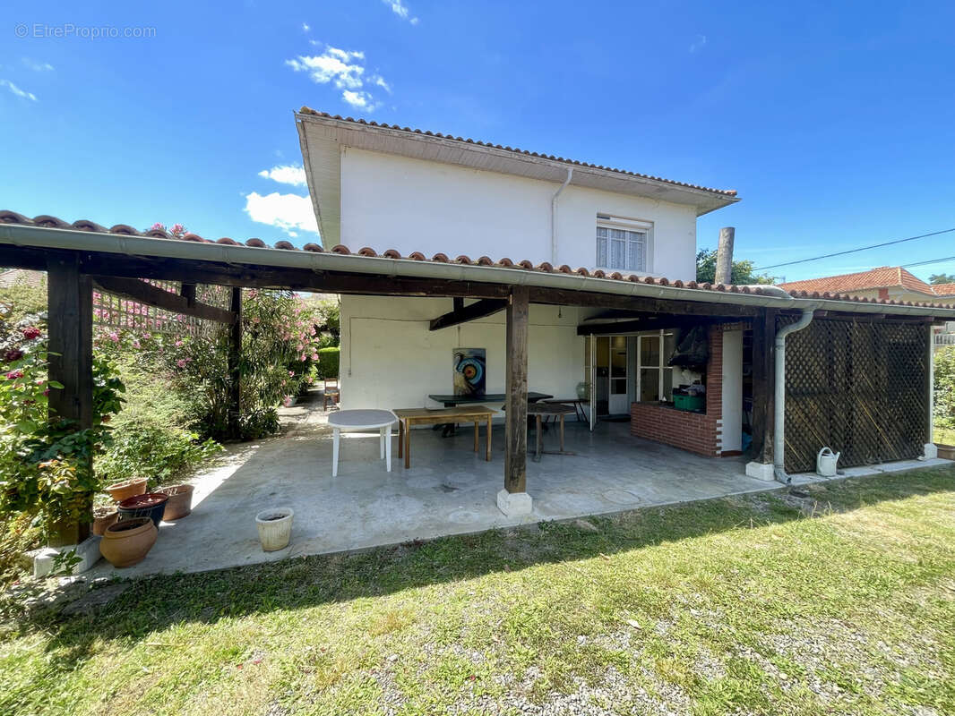 Maison à VIC-EN-BIGORRE