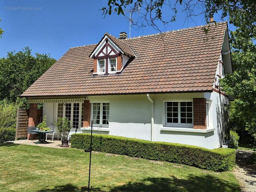Maison à PAUCOURT
