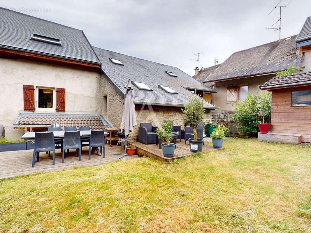 LORNAY, proche Rumilly - Charmante maison de village avec jardin et 2 chambres - photo 12