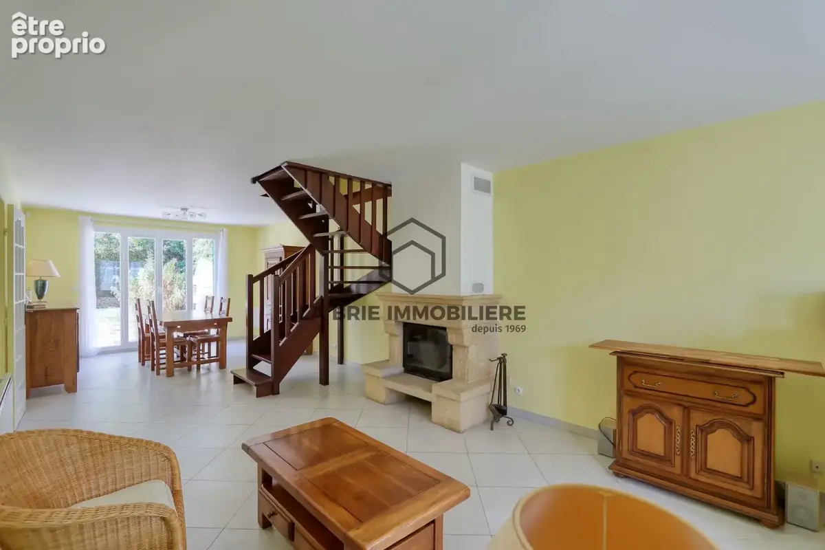 Maison 5 pièces 97 m² à vendre à Brie-Comte-Robert (77170) - photo 6