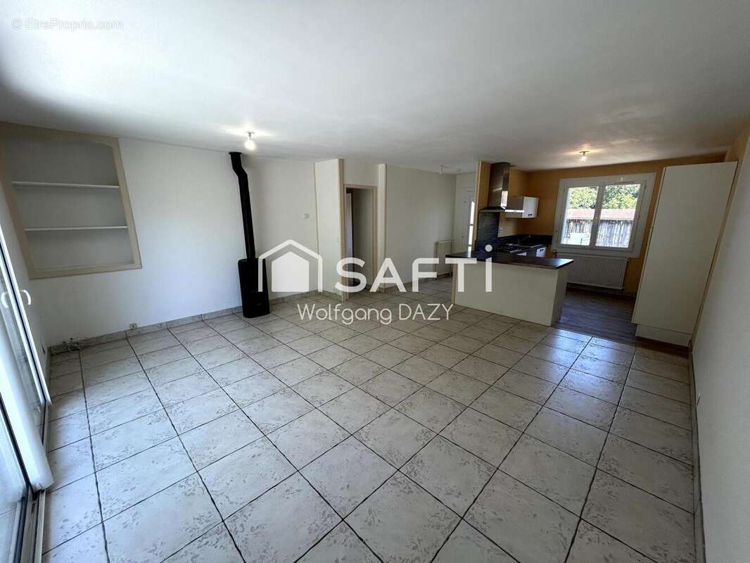 Photo 2 - Maison à BONNEUIL-MATOURS