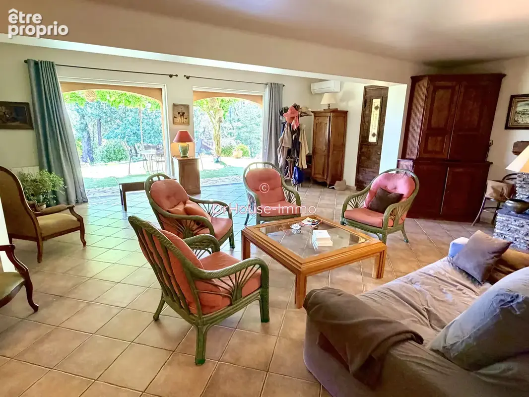 Maison 7 pièces 184 m² à vendre à Saint-Antonin-Du-Var (83510) - photo 30