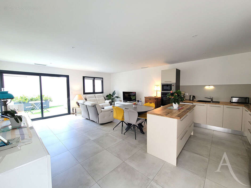 Ortaffa - Villa contemporaine de plain-pied avec 2 suites parentales - photo 2
