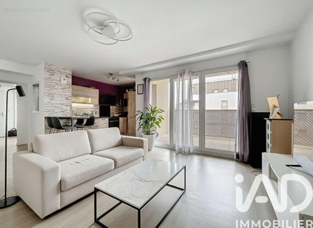 Photo 2 - Appartement à VEZIN-LE-COQUET