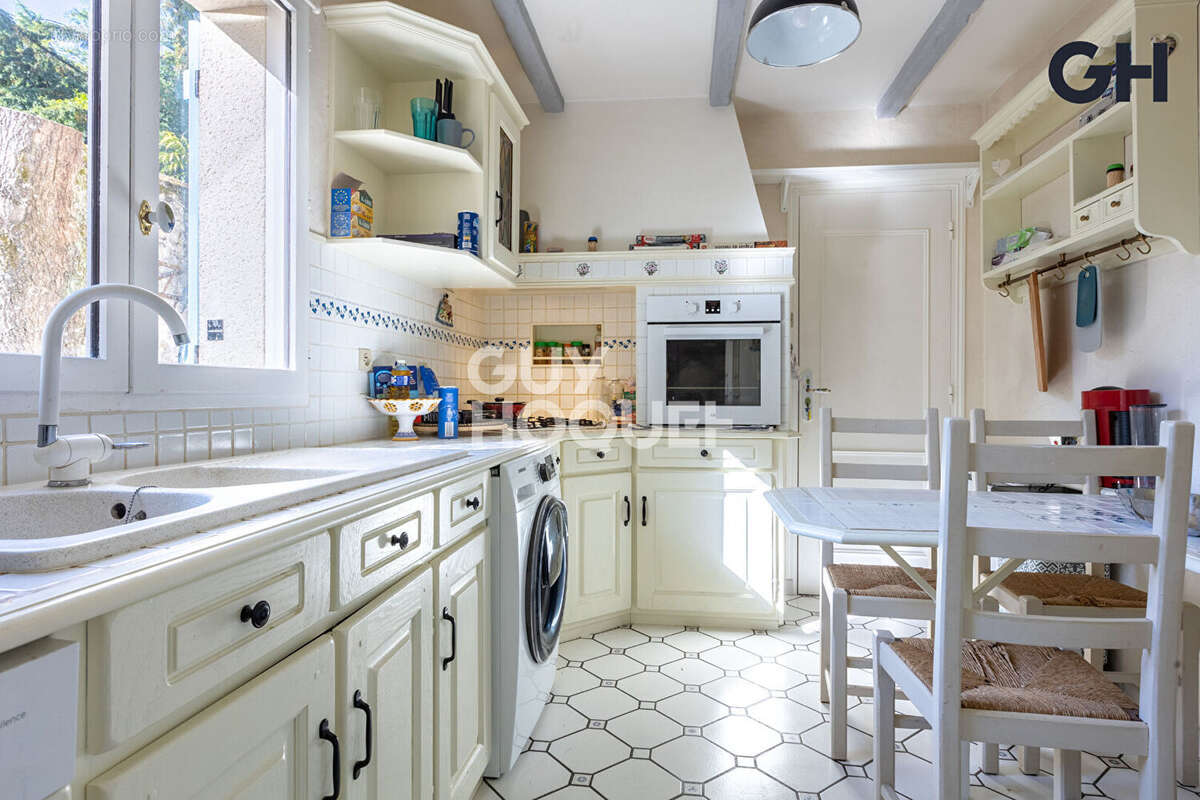 MAISON FAMILIALE (d'environ 125 m²) à SOISY SUR SEINE proche centre ville - photo 12