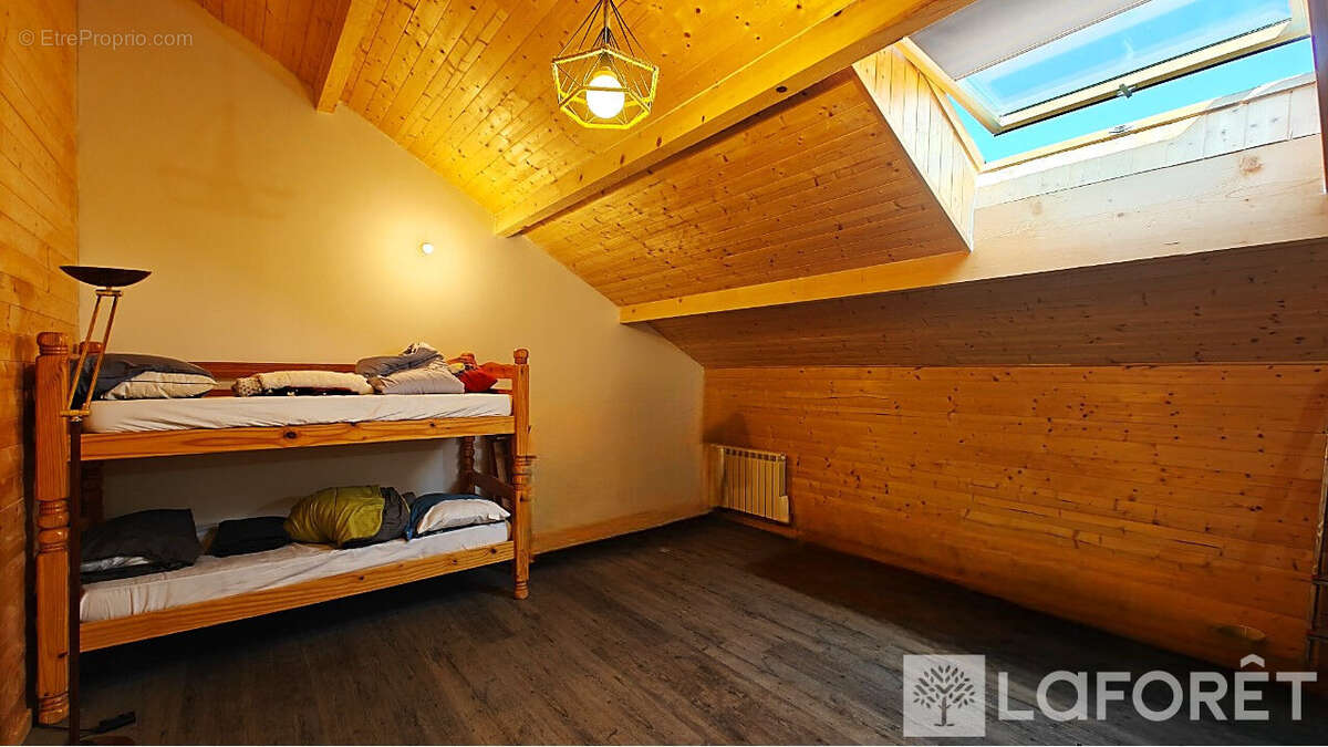 Maison type 6 - parcelle 7 300m² - saint-sauveur - 6 pièces - photo 13