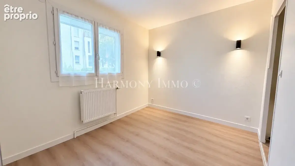 Appartement T2 de 55.43m2 en bon état, proche commerces. - photo 6