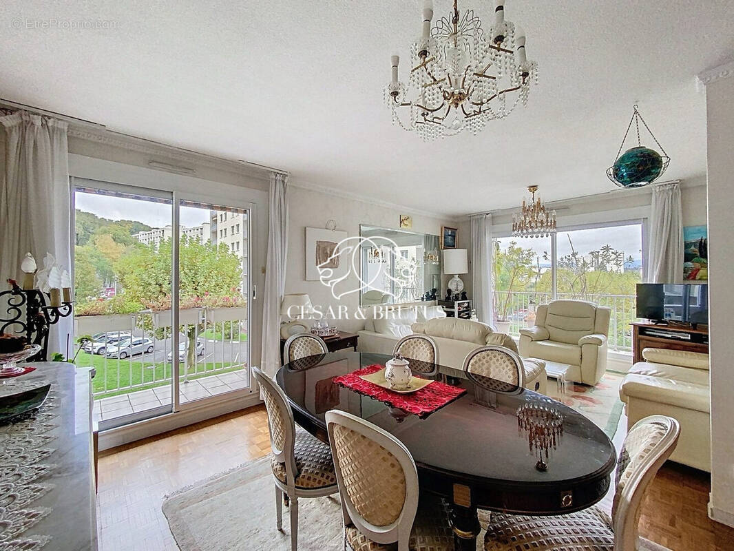 Appartement à TASSIN-LA-DEMI-LUNE