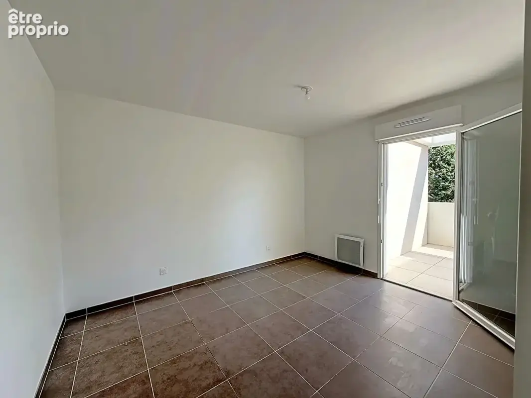 T2 en dernier étage avec terrasse de 16 m² et parking - photo 6