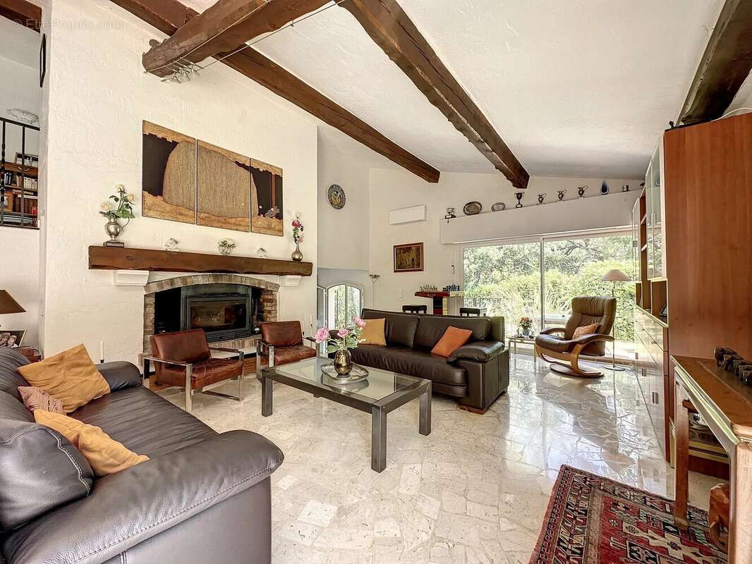 Maison à MOUGINS