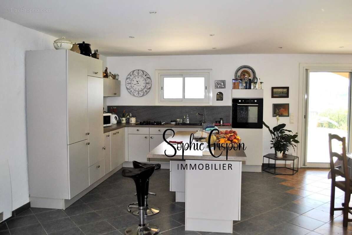 Maison à LES ADRETS-DE-L'ESTEREL