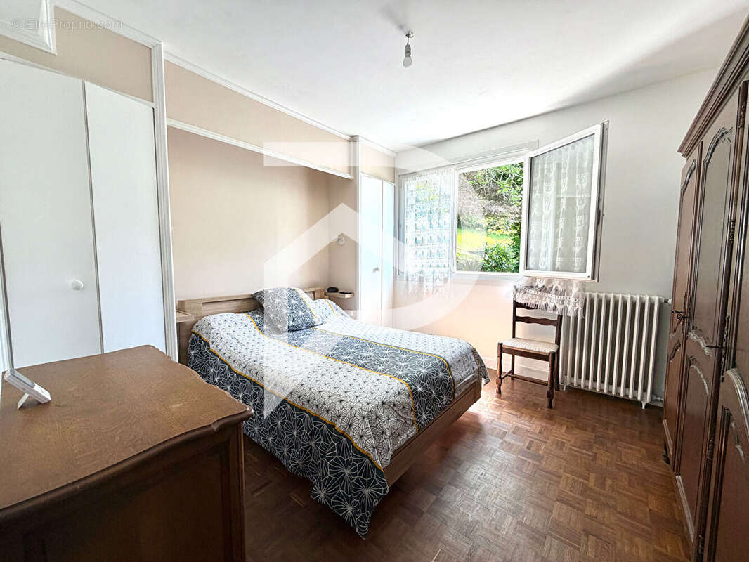 Maison à LAHOURCADE