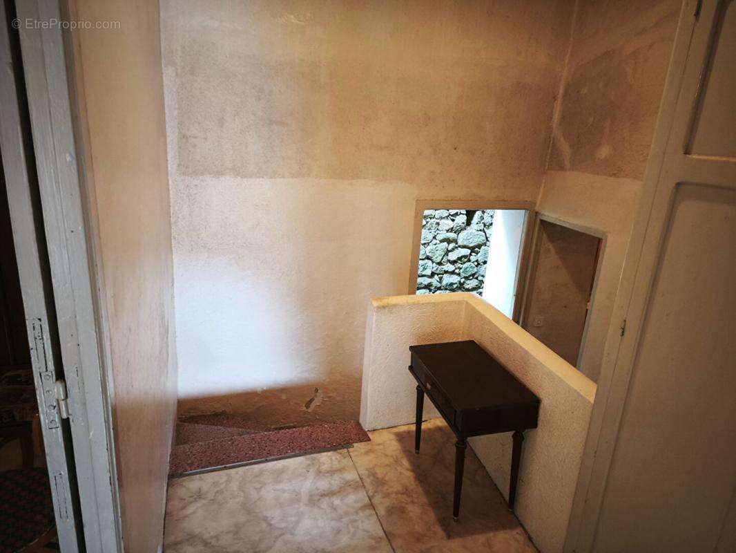 Maison à SAINT-LAURENT-DE-CERDANS