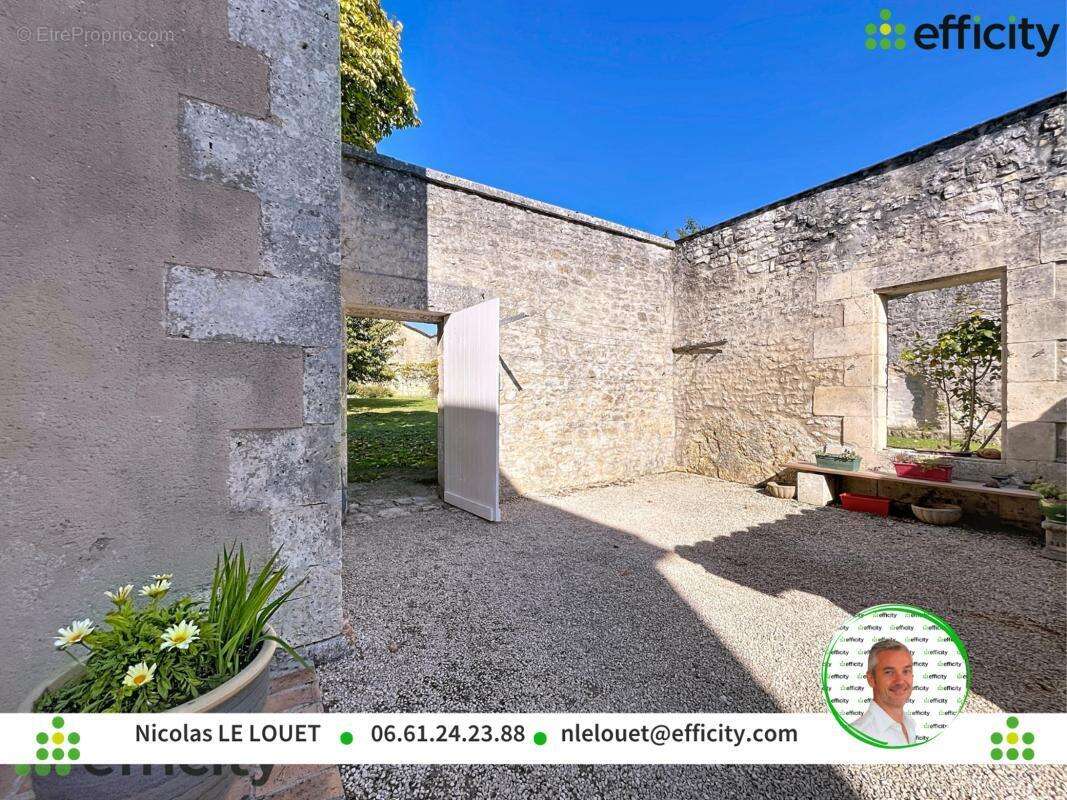 Maison à ANAIS