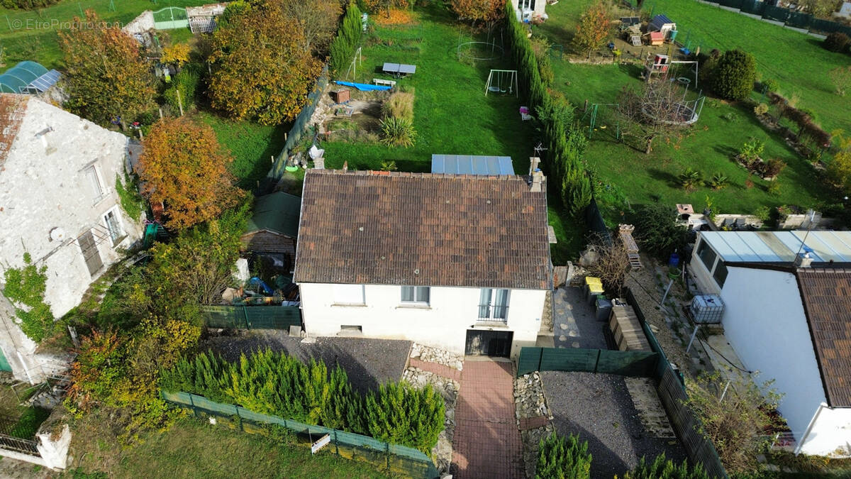 Maison à NEUILLY-SAINT-FRONT