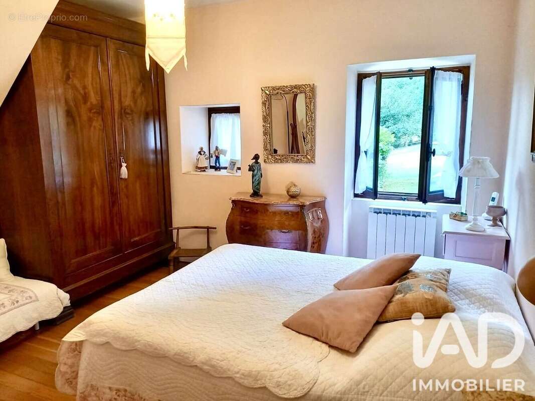 Maison 120 m² à Soturac  - photo 7