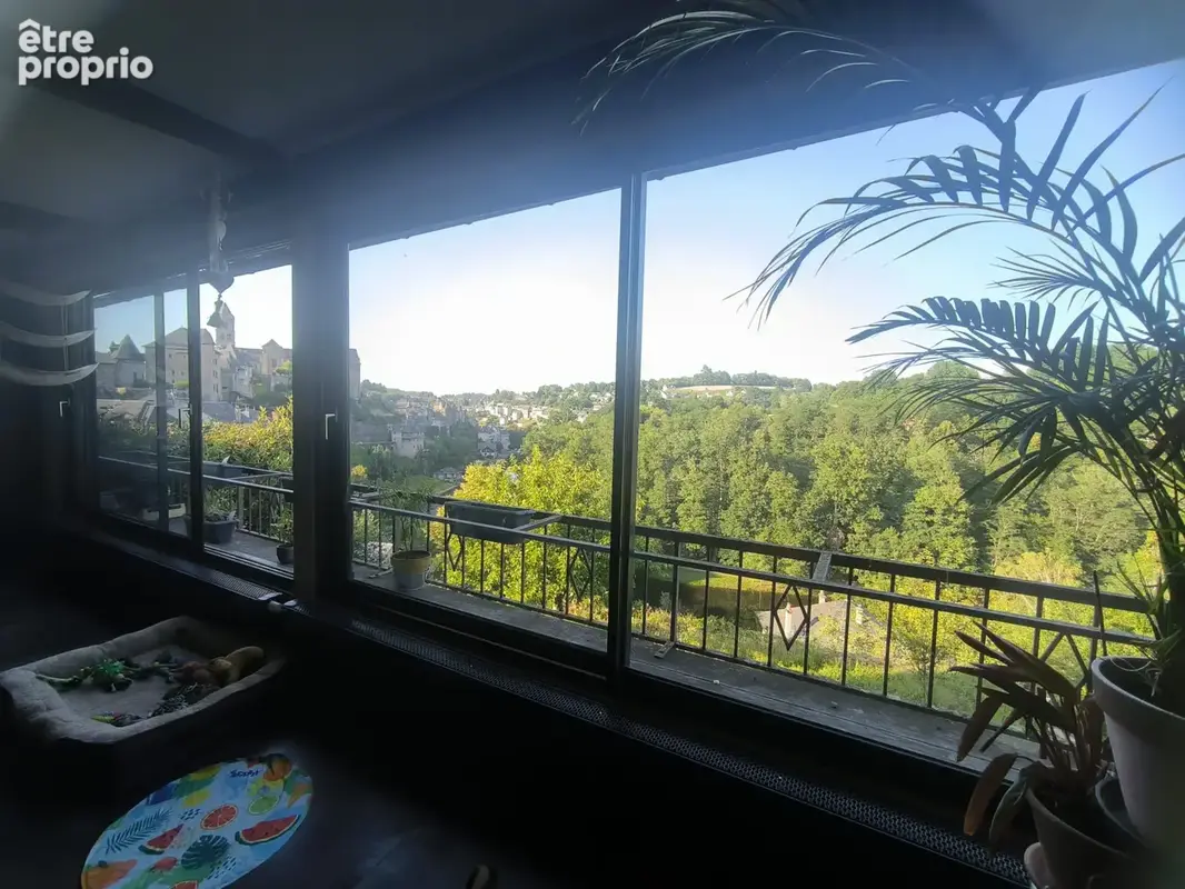 Maison en pierre de plus de 300 m2 avec vue exceptionnelle - Uzerche 19 - photo 2