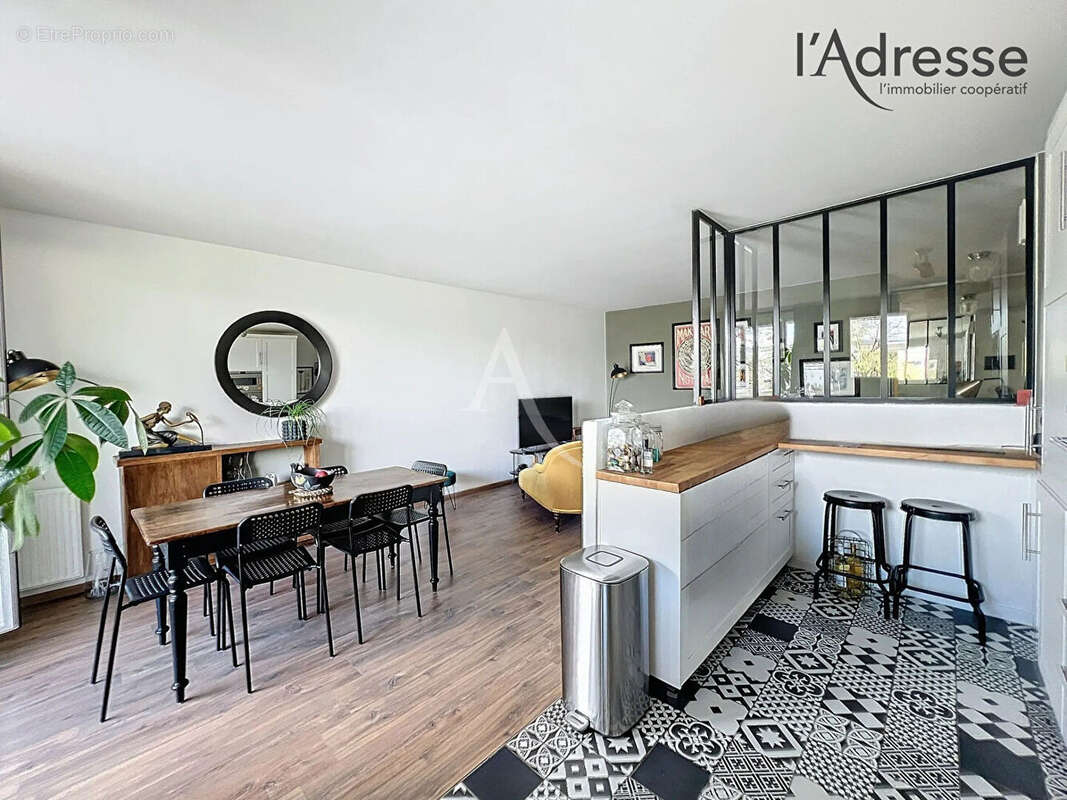 Appartement à SURESNES