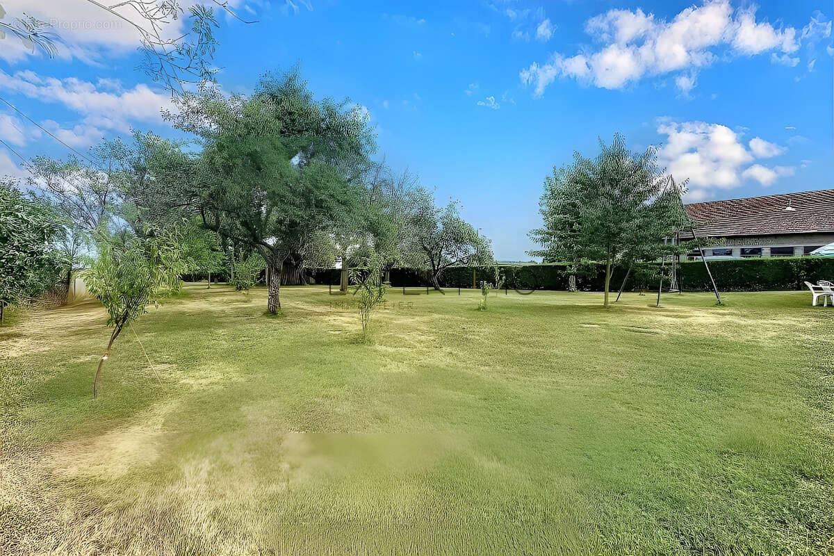 Maison à SENNECEY-LE-GRAND