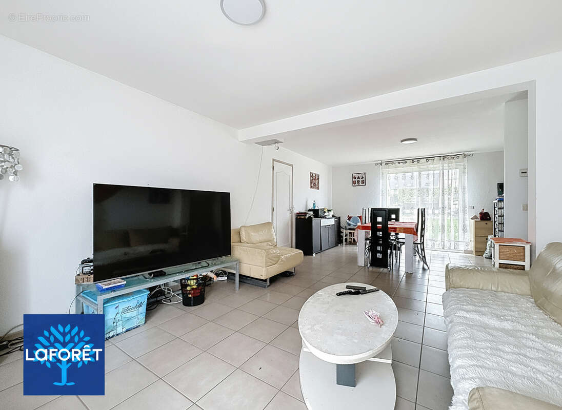 Maison à SAINT-SAUVEUR-DES-LANDES