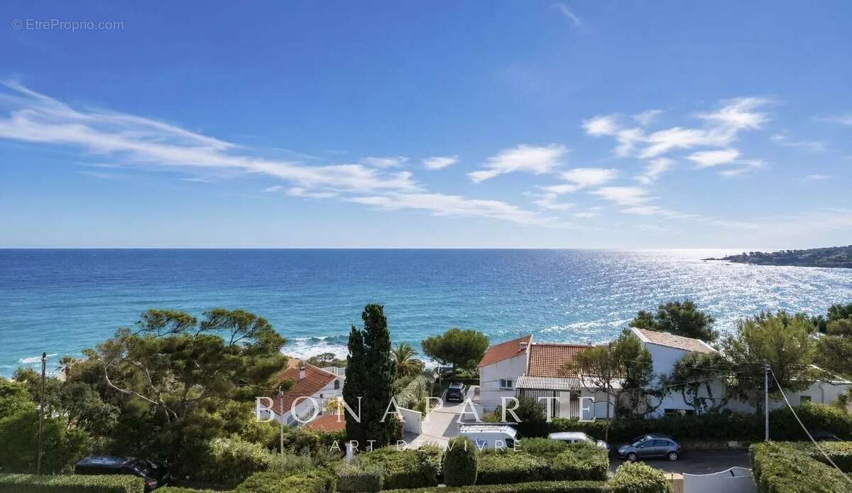 Maison à FREJUS