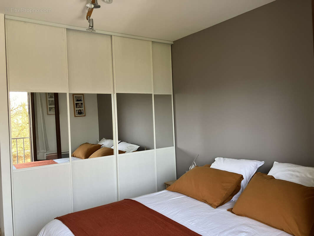 Appartement à SAINT-ISMIER