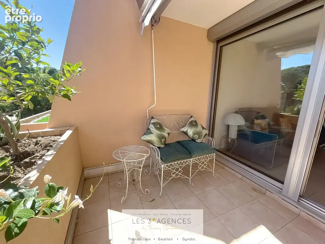 Charmant T1 rénové avec terrasse   Centre-ville - photo 2