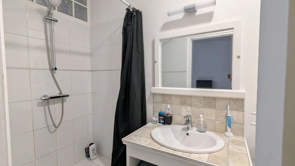 Appartement à CARCES