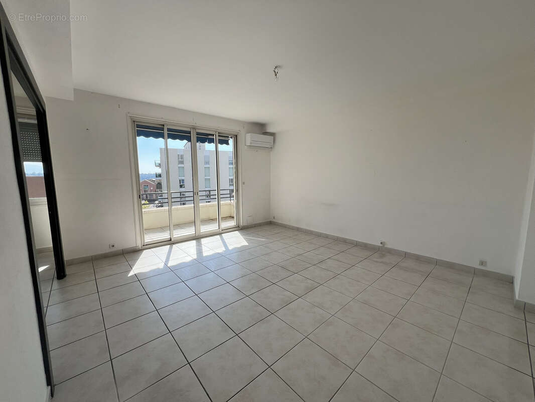 Appartement à ROMANS-SUR-ISERE