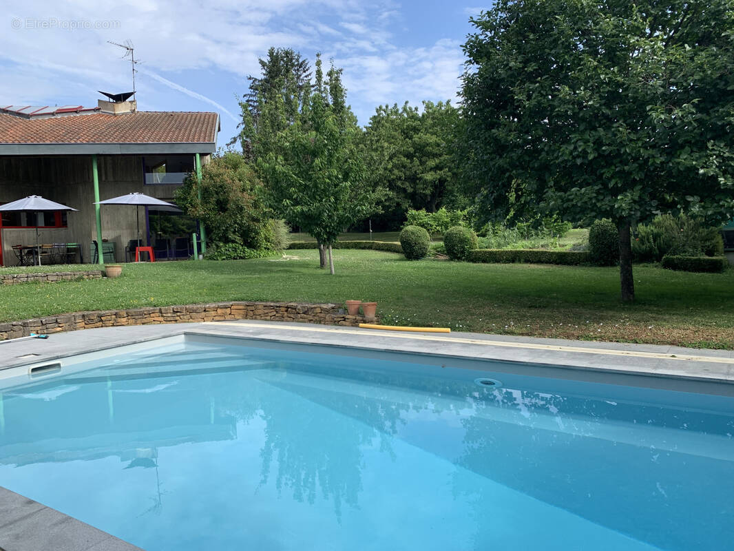 Maison à SAINT-CYR-AU-MONT-D'OR