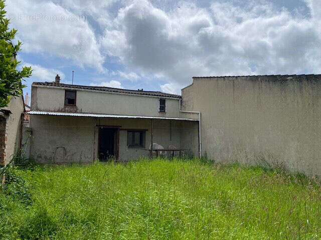 Maison Avrille 4 pièce(s) 110 m2 - photo 3