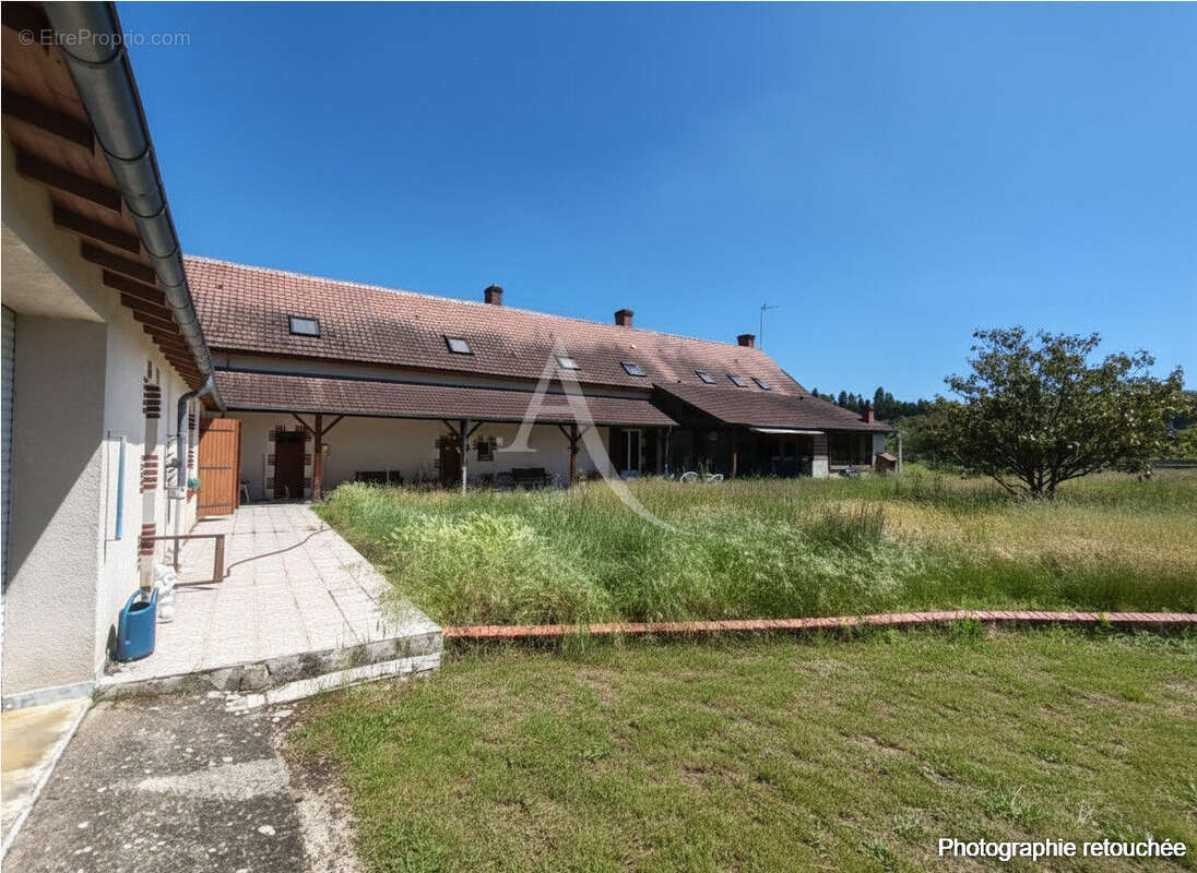 Maison à MONTHOU-SUR-BIEVRE