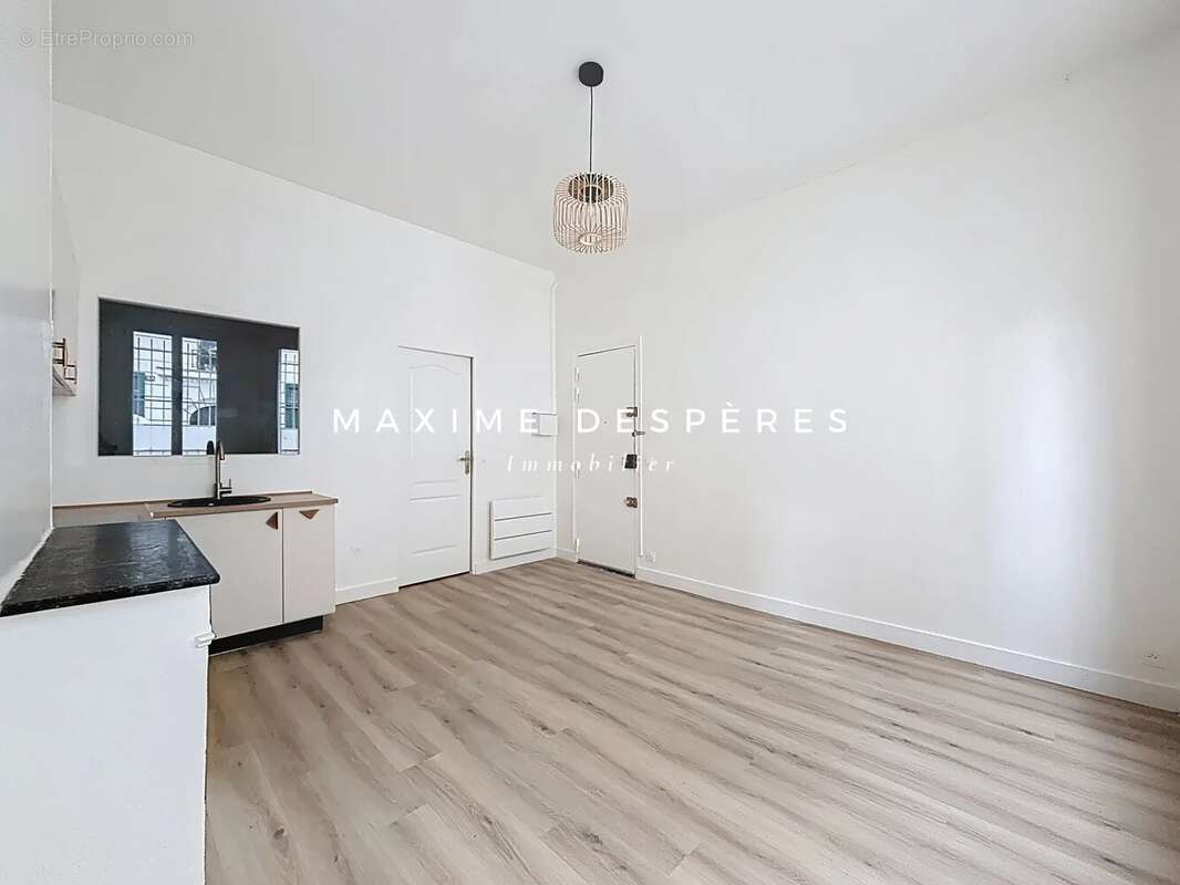 Appartement à PARIS-15E