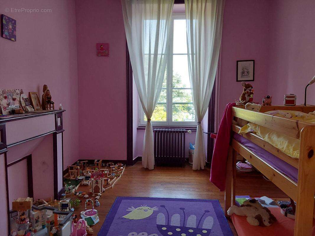 Maison à MAEL-CARHAIX