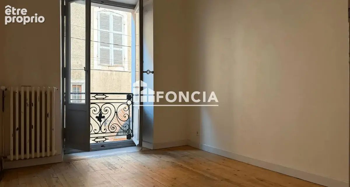 Appartement T4, environ 69 m2, centre de Cahors - photo 5