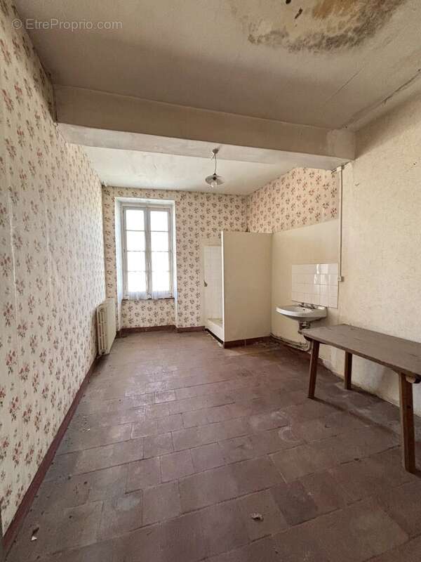 Appartement à VILLEMOUSTAUSSOU