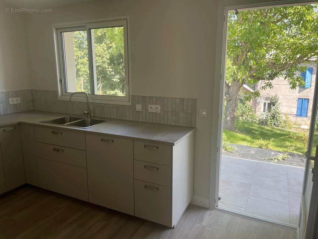 MAISON EN PIERRE entièrement restaurée avec jardin - photo 10