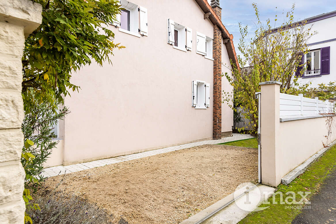 Maison à BOIS-COLOMBES