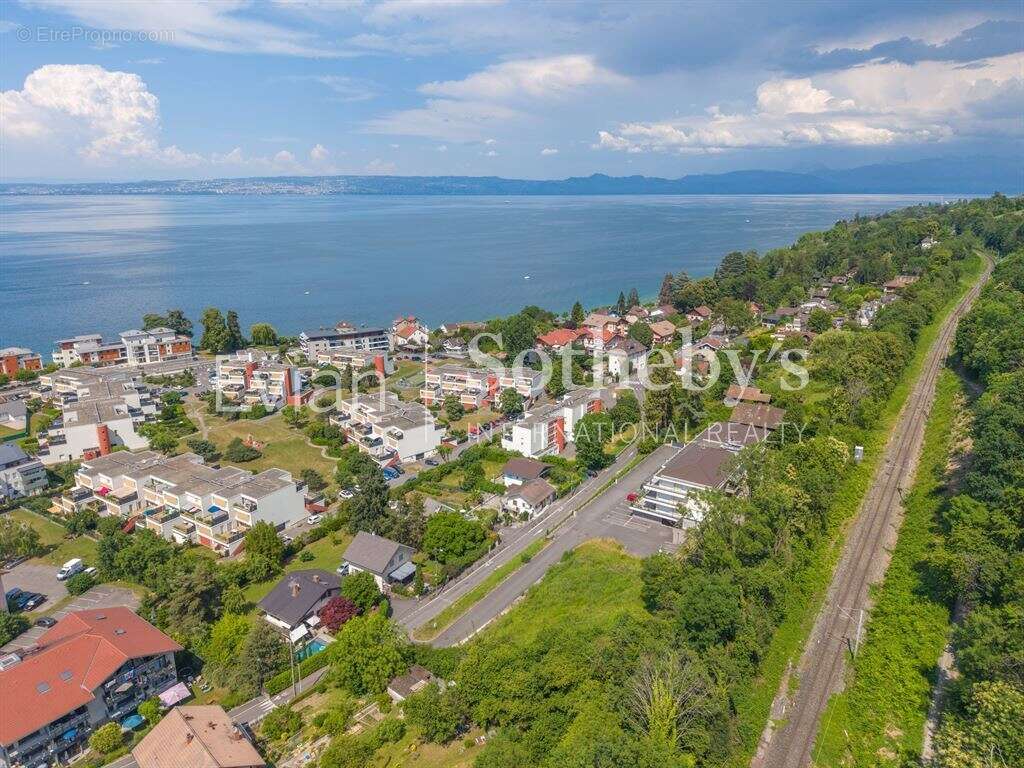 Terrain à EVIAN-LES-BAINS
