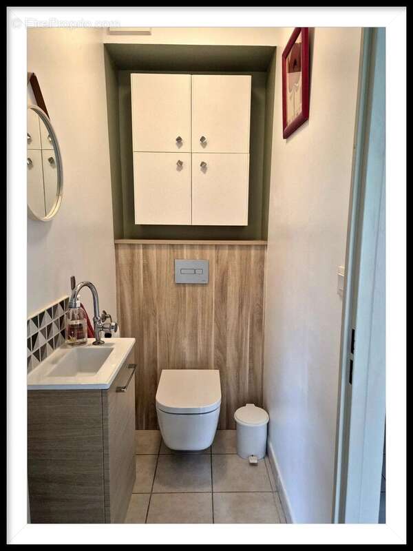 Appartement à BAGNOLS-SUR-CEZE