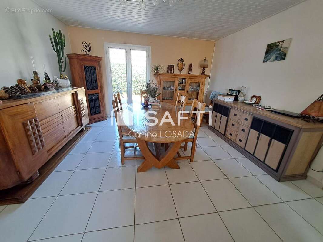 Maison 124 m² à Saint-Denis-Du-Payre  - photo 6