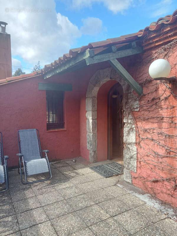 Maison à SAINT-LAURENT-DE-CERDANS