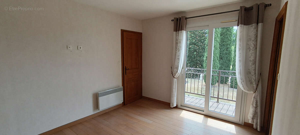 Maison familiale à LA CROIX-EN-TOURAINE, à 5 minutes de BLERE - photo 7