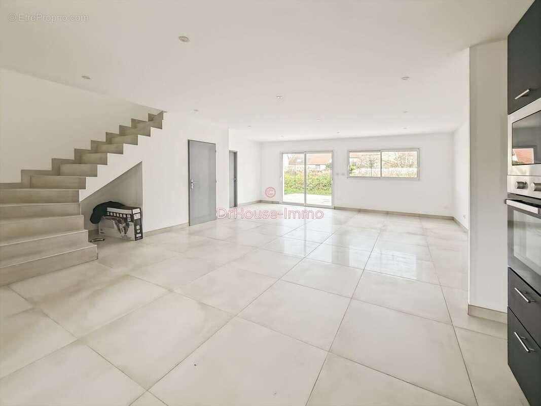 Maison à FLEUREY-SUR-OUCHE