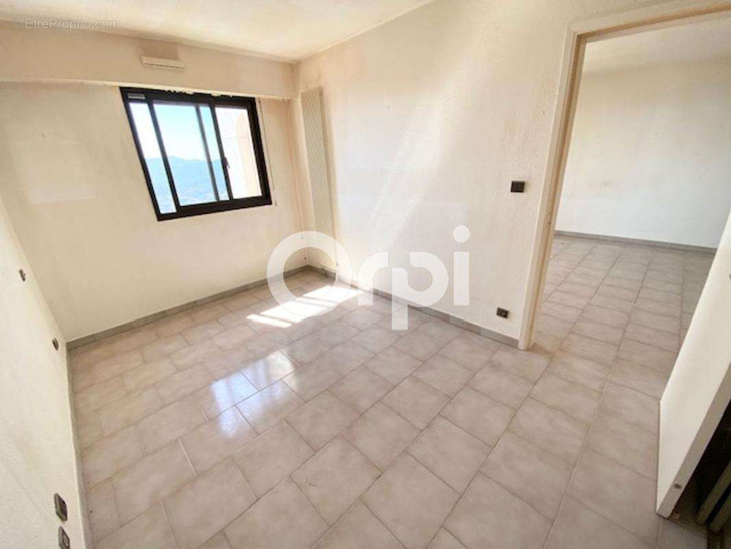 Appartement à MANDELIEU-LA-NAPOULE