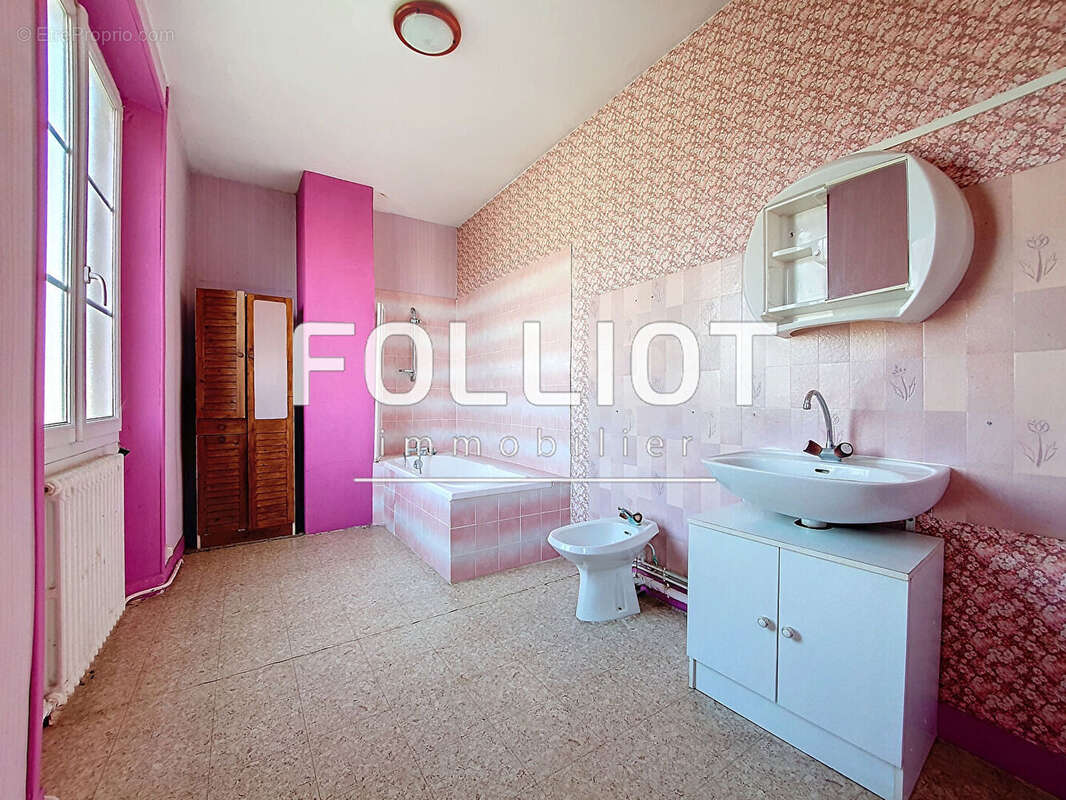 Maison à LA HAYE-DU-PUITS