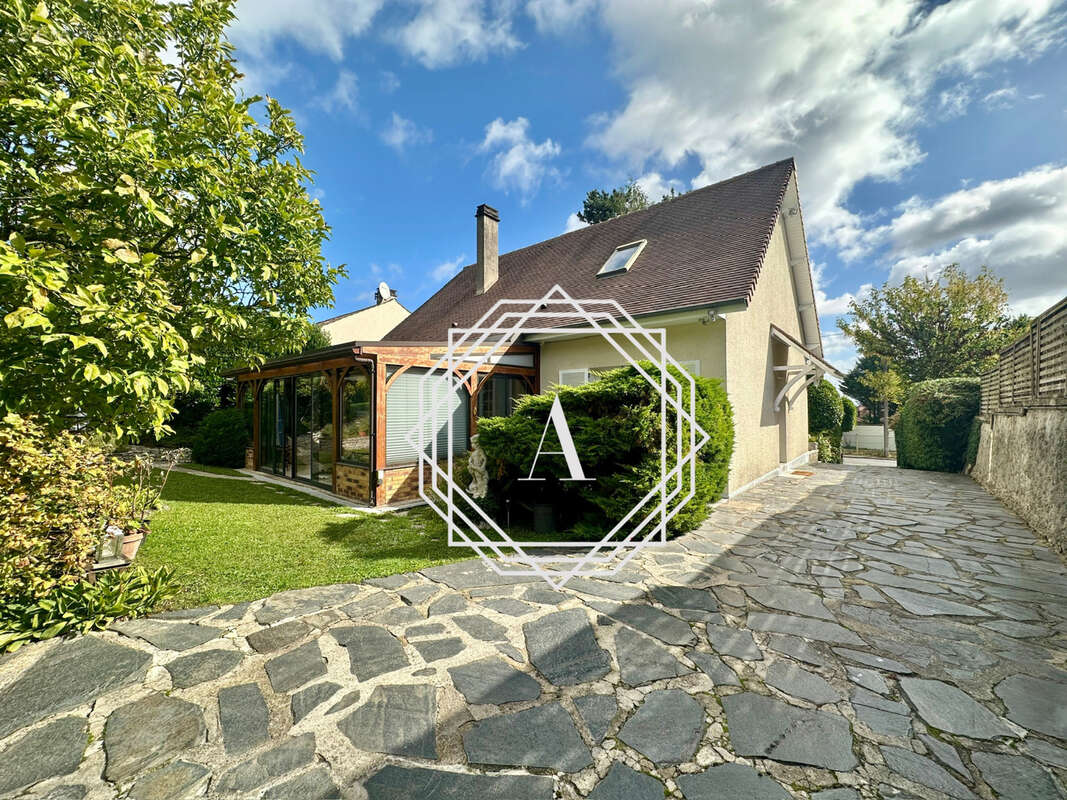 Maison à L&#039;ISLE-ADAM