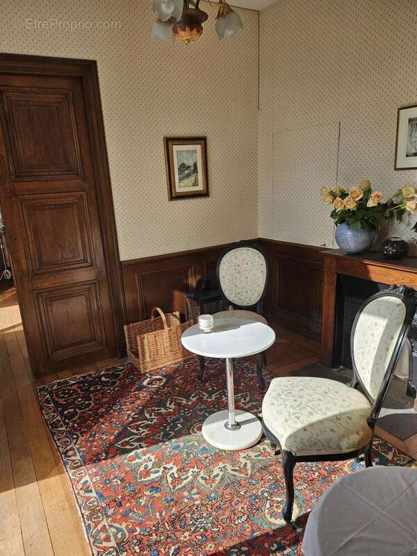 Maison à MOULINS-ENGILBERT